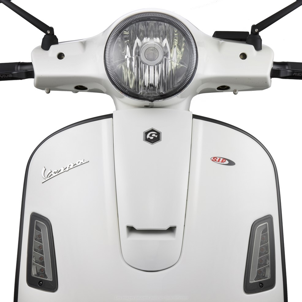 Cascade for Vespa GTS/GTS Super/GTV/GT 60/GT/GT L 125-300cc (-'18), white