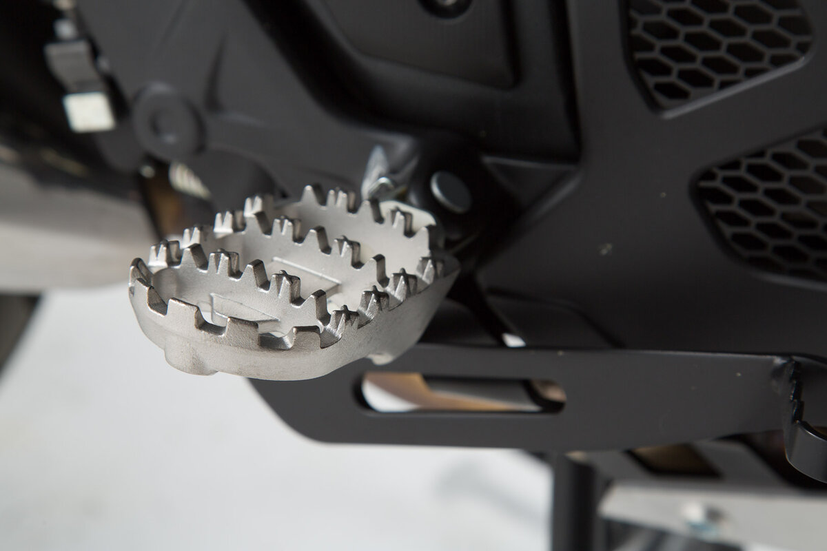 SW-Motech Verstellbare Fußrasten ION, Edelstahl, für Honda VFR 800 X Crossrunner