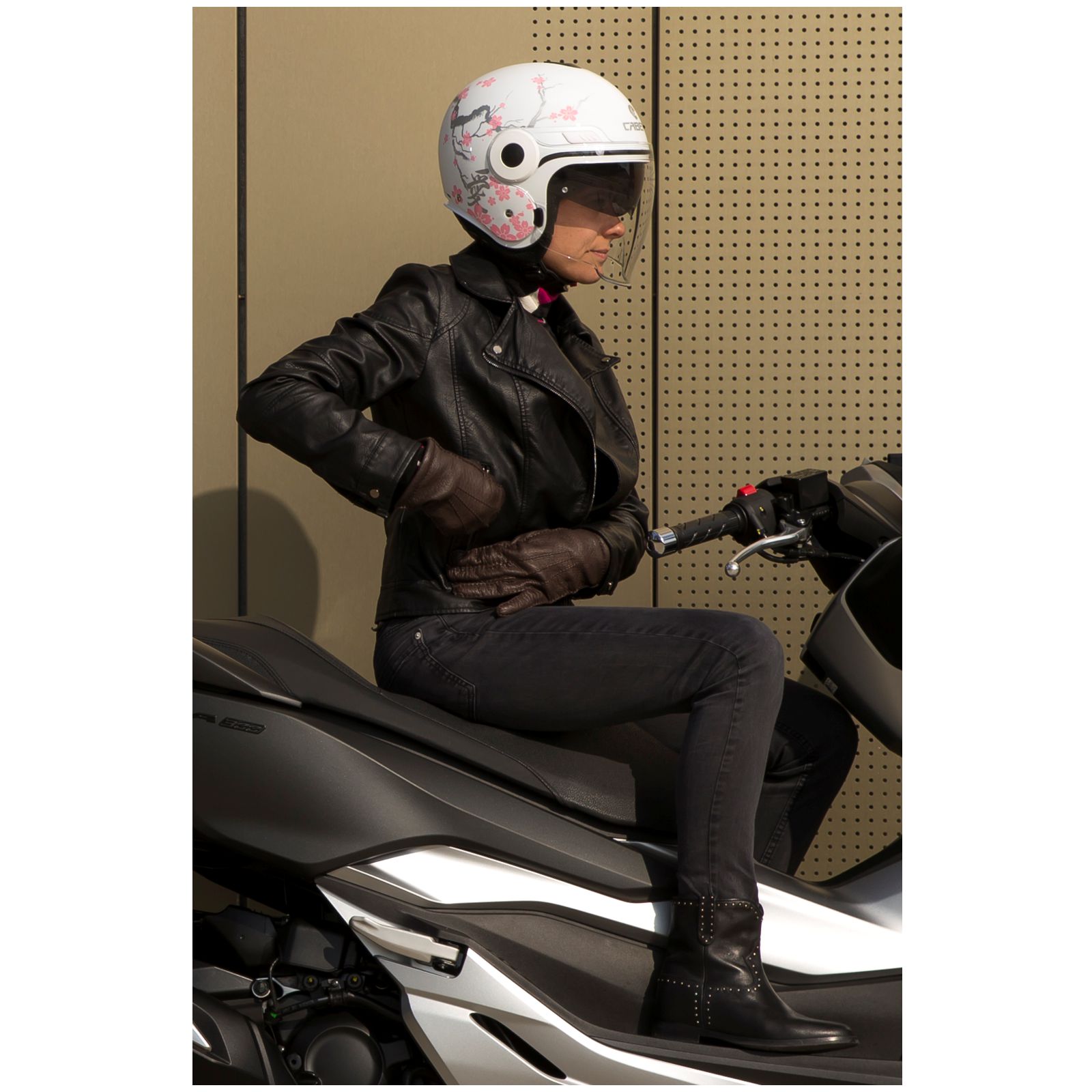 Caberg casque Uptown Bloom, blanc/argent-rose