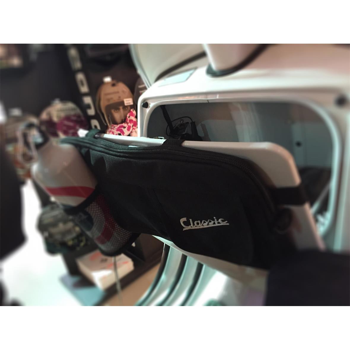 Classic"-tas voor bagageruimte/handschoenkastje Vespa - zwart, nylon