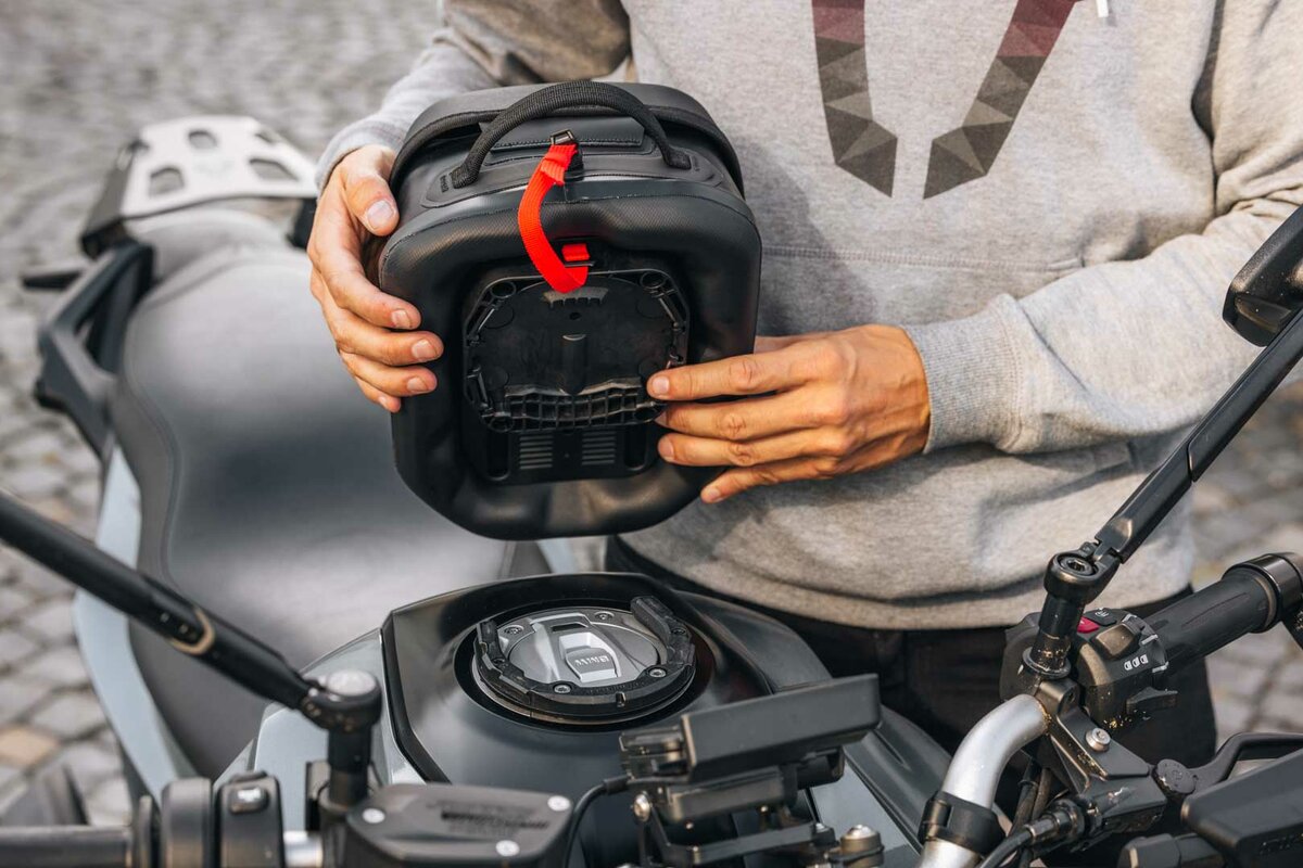 SW-Motech PRO Micro WP wasserdichter Tankrucksack für Honda CMX 1100 Rebel /T /SE (24-), SC87