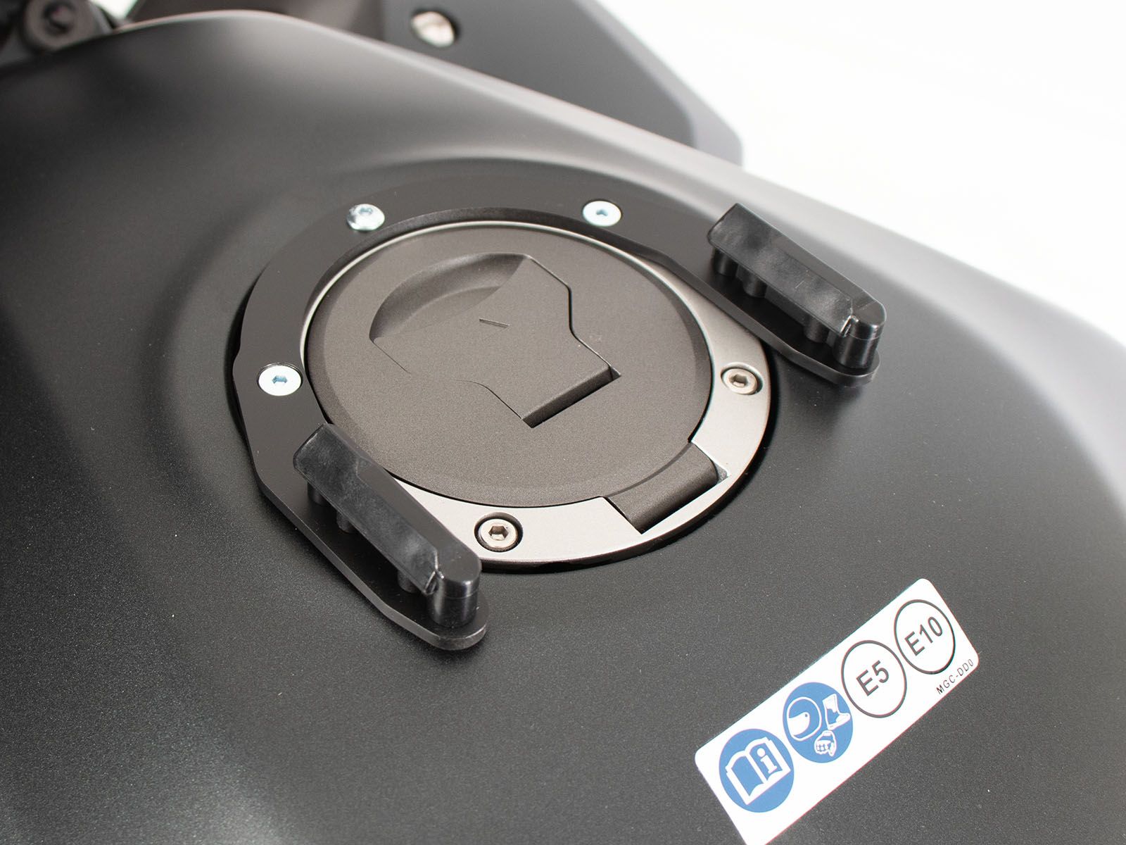 Anneau de réservoir Basic avec unité de fermeture de la sacoche de réservoir pour Honda CB 300 R (18-) Hepco & Becker