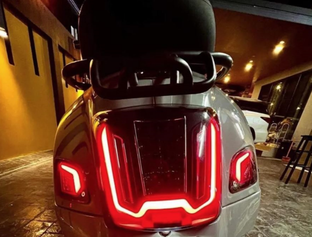 Blinker Kit ZELIONI vorne & hinten für Vespa GTS/​GTS Super/​GTV 125-300ccm, getönt