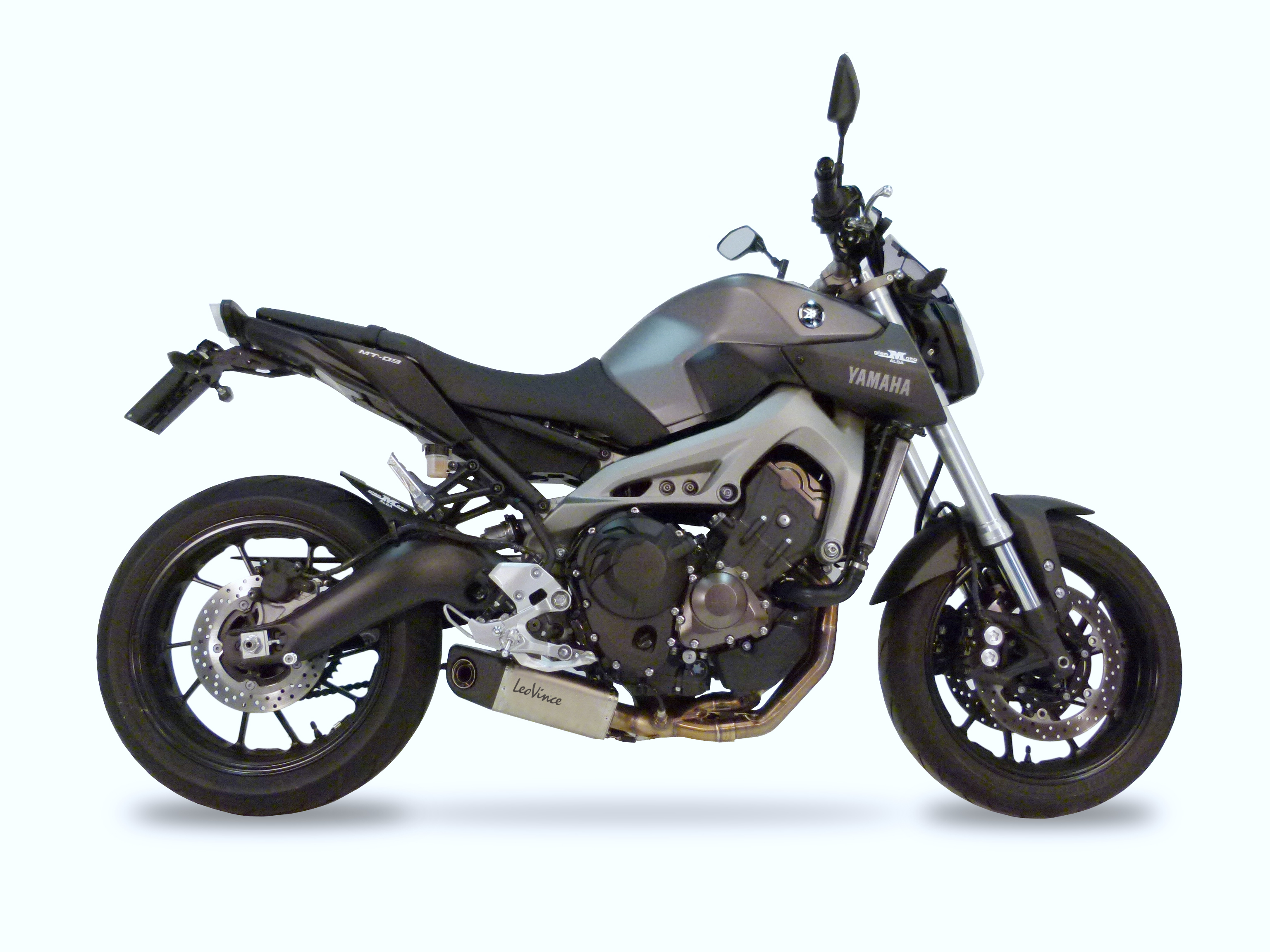 LeoVince système d?èchappement Underbody Evo 2, système complet pour Yamaha MT-09 / FZ-09 / ABS (bj.13-16)