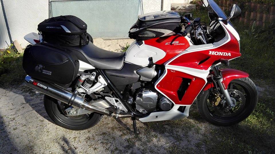 C-Bow zijdrager zwart voor Honda CB 1300 (10-) Hepco & Becker