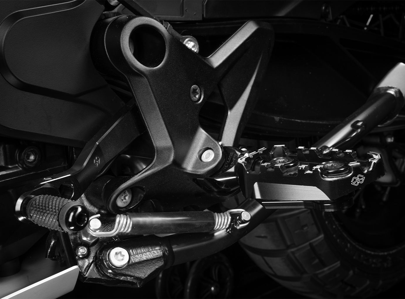 Gilles TECH-X Enduro Fußrasten mit ABE für Suzuki DL 1050 V-Strom /XT
