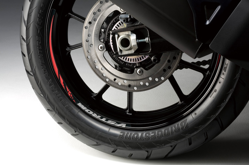 Suzuki Felgendekor V-Storm 1050 Hinterrad Felge 17 rot