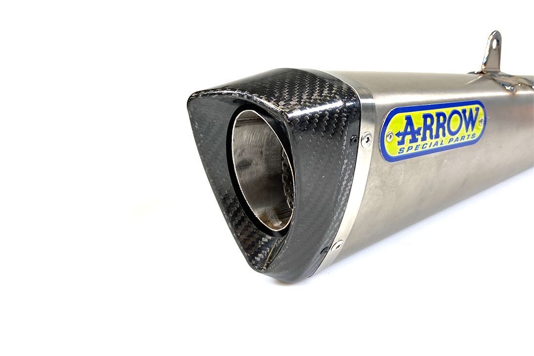 ARROW uitlaat Trophy voor Suzuki GSR750 2011-16 gemaakt van titanium
